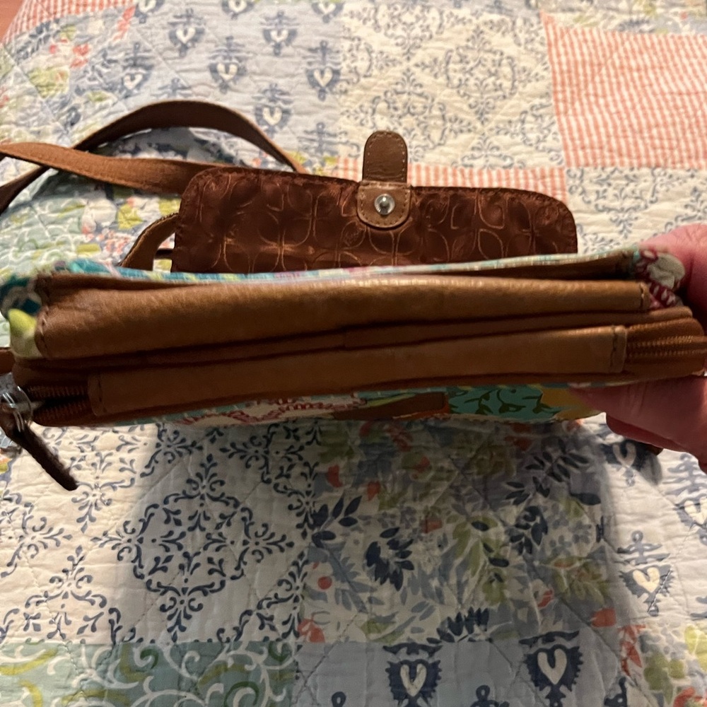 EUC Fossil floral patchwork leather crossbody bag - Picture 4 of 15